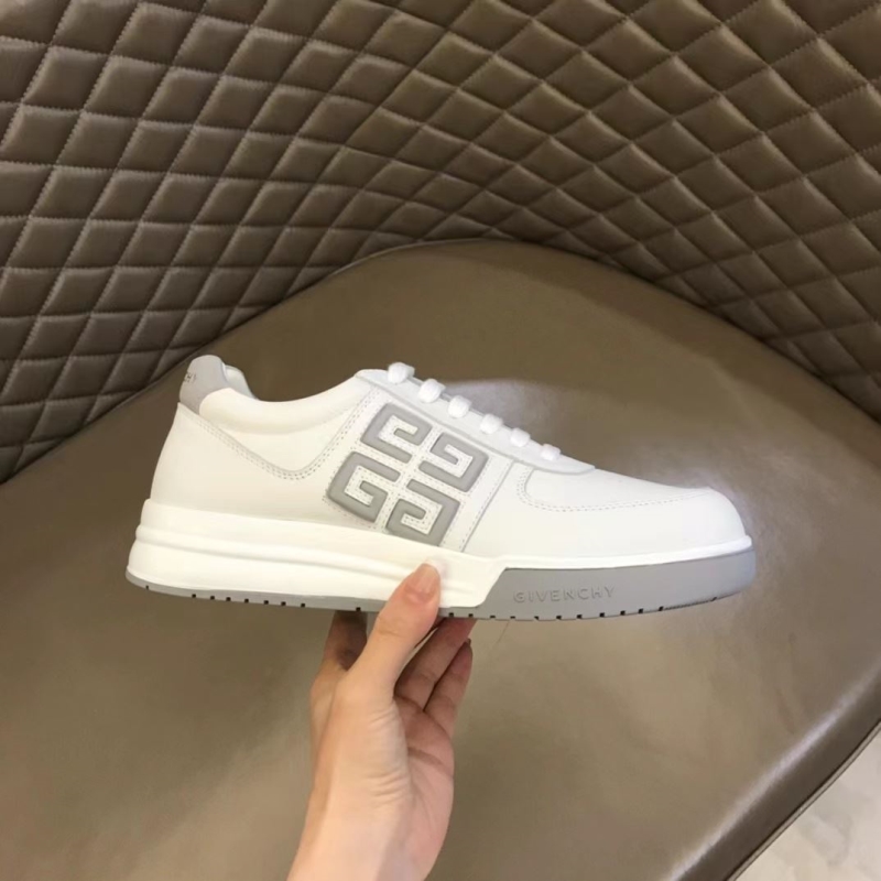 Givenchy Sneakers